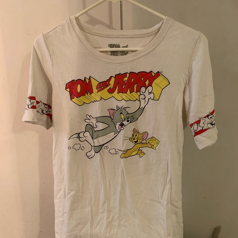 Tom and Jerry Two Sided Graphic T-Shirt Size Large